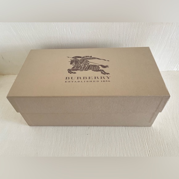 Burberry Thompson Ballerina Flats - Wmns US 5 - Picture 7 of 8